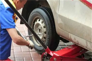 阿克苏附近拖车24小时服务热线电话