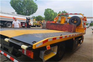 阿克苏附近拖车电话号码服务