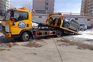 阿克苏救援拖车费用怎么算